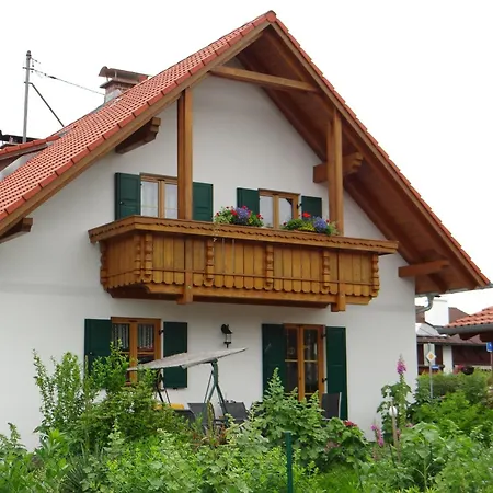 Zwischen Muenchen Und Garmisch Wielenbach